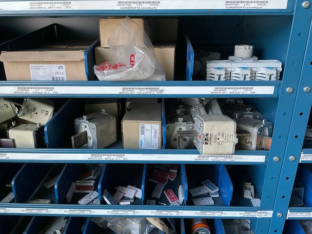 Elektra en machine materialen - afbeelding 79 van  117