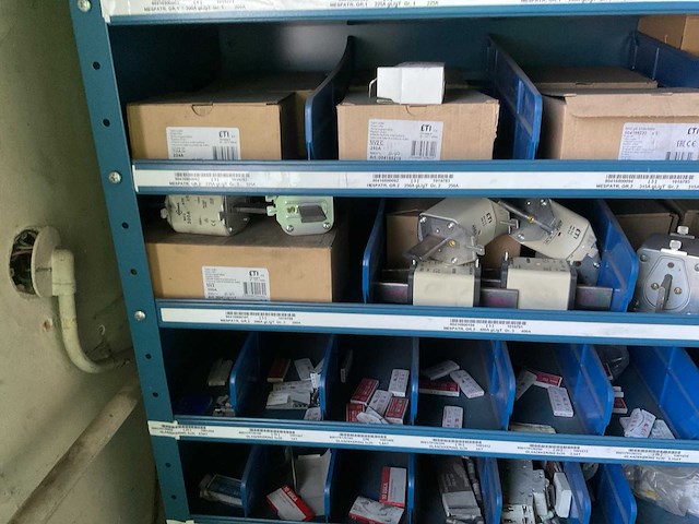 Elektra en machine materialen - afbeelding 80 van  117