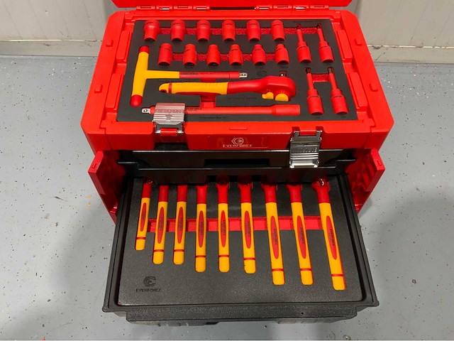 Elektra gecertificeerd krachtstroom 55pcs en gereedschapskoffer 86pcs ultra force equipment - afbeelding 7 van  30