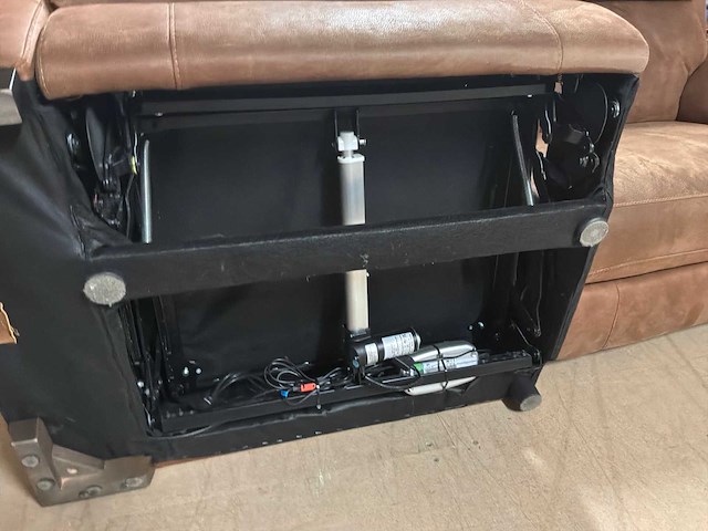 Elektrisch bankstel yuri - afbeelding 5 van  14