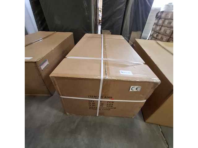 Elektrisch bestuurbare kinderauto, rood, 2025 - afbeelding 4 van  4