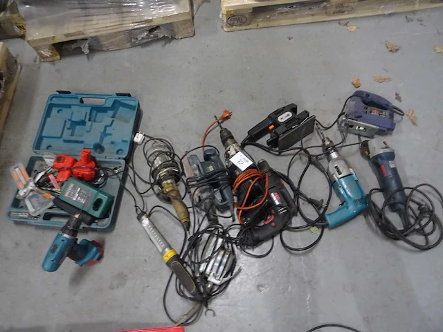 Elektrisch gereedschap (11x) - afbeelding 1 van  4