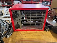 Elektrisch gereedschap, zaagmachine, acculader en diverse handgereedschappen w.o. makita, stanley, ferm - afbeelding 13 van  13