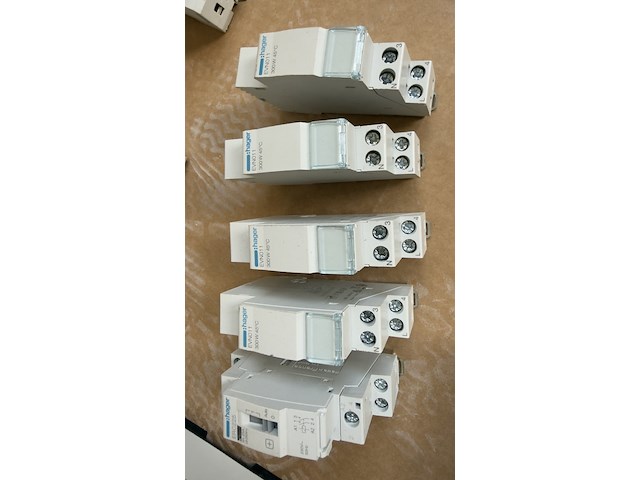 Elektrisch installatie materiaal, hager, siemens, abb, kgt 500 profiline - afbeelding 9 van  18