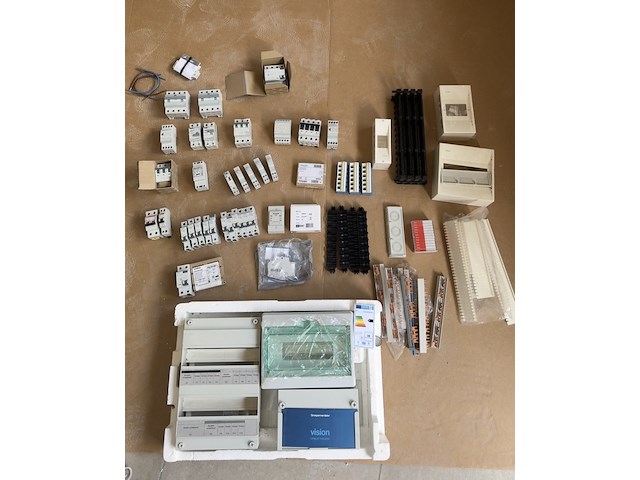 Elektrisch installatie materiaal, hager, siemens, abb, kgt 500 profiline - afbeelding 1 van  18