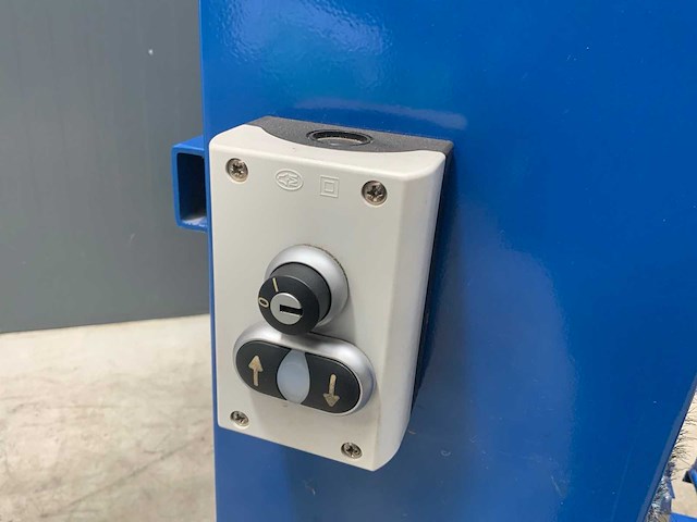 Elektrisch liftplateau - afbeelding 5 van  6