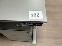 Elektrisch rechtvaardigbaar bureau - afbeelding 2 van  4