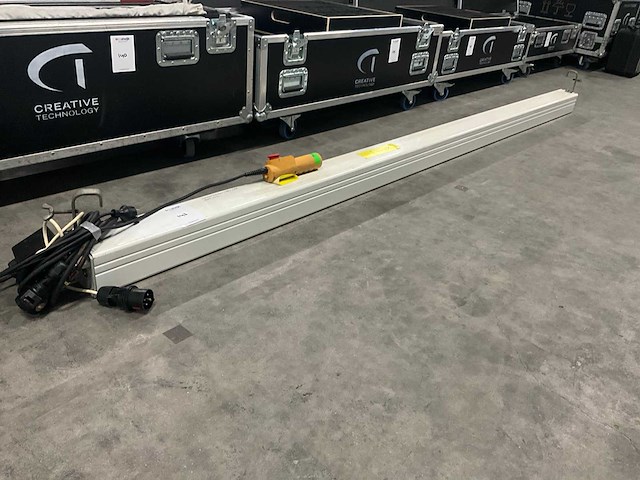 Elektrisch rolscherm 300x225 - afbeelding 2 van  5