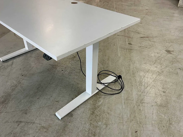Elektrisch sta-zit bureau - afbeelding 2 van  5