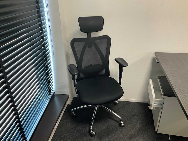 Elektrisch verstebaar bureau met ladeblok en bureaustoel - afbeelding 5 van  6