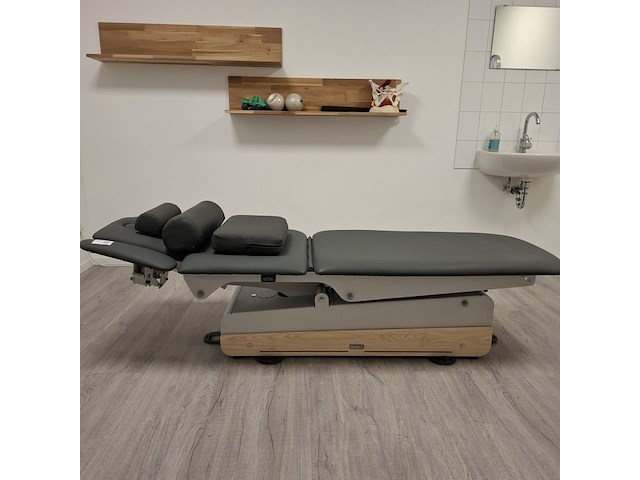 Elektrisch verstelbaar behandeltafel naggura swop, swop5, bouwjaar 2022 - afbeelding 6 van  13