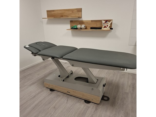 Elektrisch verstelbaar behandeltafel naggura swop, swop5, bouwjaar 2022 - afbeelding 7 van  13