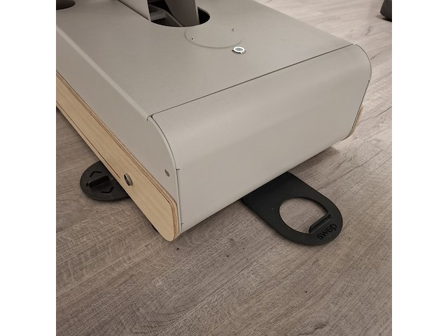 Elektrisch verstelbaar behandeltafel naggura swop, swop5, bouwjaar 2022 - afbeelding 11 van  13