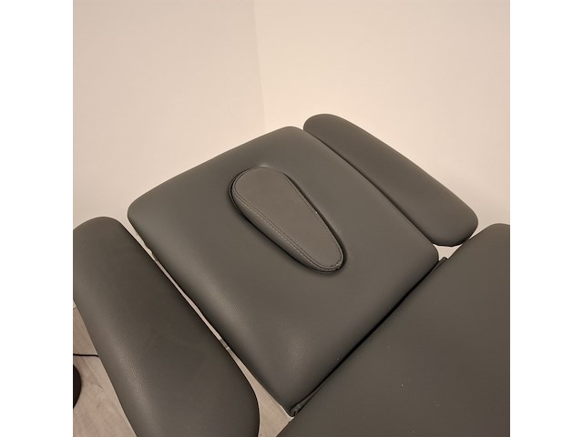 Elektrisch verstelbaar behandeltafel naggura swop, swop5, bouwjaar 2022 - afbeelding 3 van  14