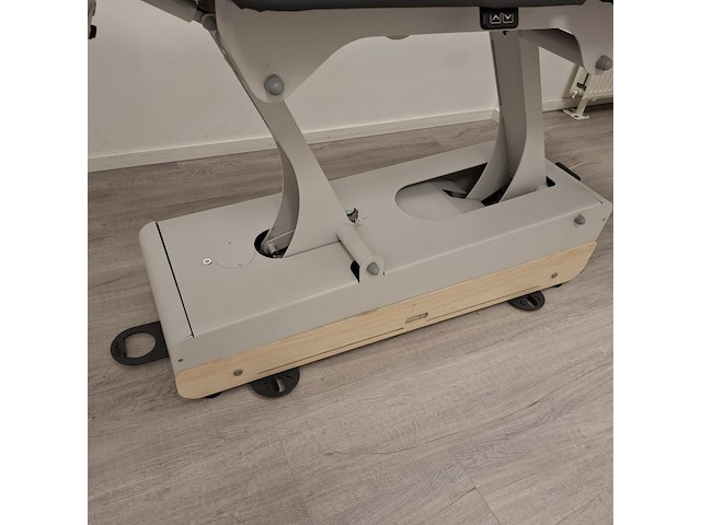 Elektrisch verstelbaar behandeltafel naggura swop, swop5, bouwjaar 2022 - afbeelding 5 van  14