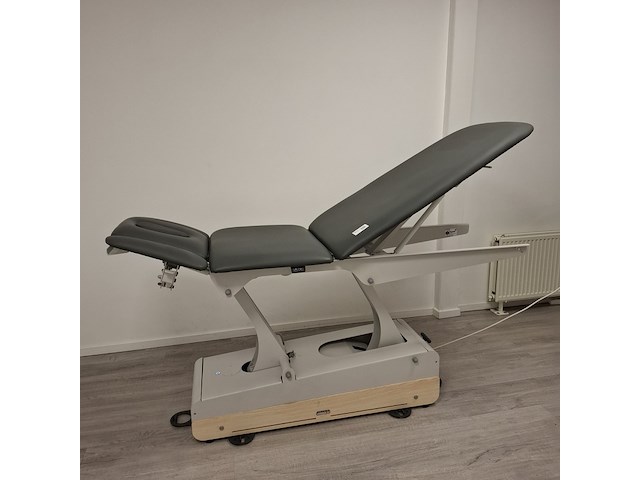 Elektrisch verstelbaar behandeltafel naggura swop, swop5, bouwjaar 2022 - afbeelding 14 van  14