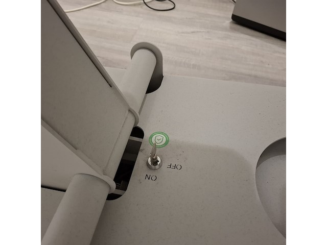 Elektrisch verstelbaar behandeltafel naggura swop, swop5, bouwjaar 2022 - afbeelding 4 van  16