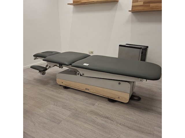 Elektrisch verstelbaar behandeltafel naggura swop, swop5, bouwjaar 2022 - afbeelding 10 van  16