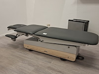 Elektrisch verstelbaar behandeltafel naggura swop, swop5, bouwjaar 2022 - afbeelding 10 van  16