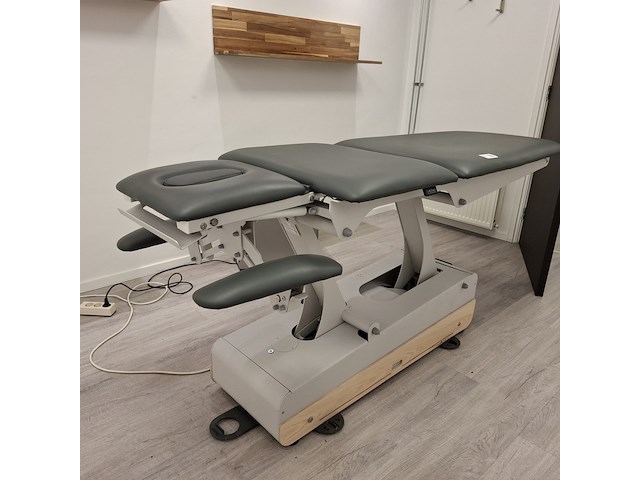 Elektrisch verstelbaar behandeltafel naggura swop, swop5, bouwjaar 2022 - afbeelding 11 van  16