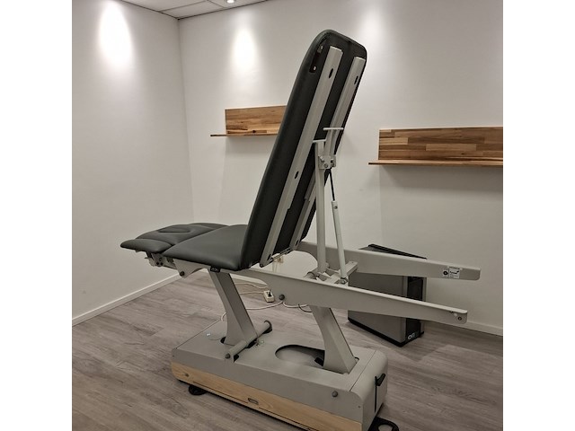 Elektrisch verstelbaar behandeltafel naggura swop, swop5, bouwjaar 2022 - afbeelding 15 van  16