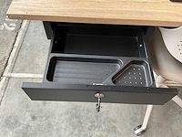 Elektrisch verstelbaar bureau 160x60 v.v verstelbare bureaustoel - afbeelding 4 van  6