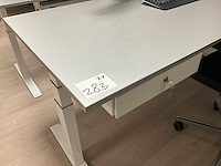 Elektrisch verstelbaar bureau (2x) - afbeelding 3 van  5