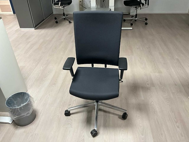 Elektrisch verstelbaar bureau (2x) - afbeelding 5 van  5