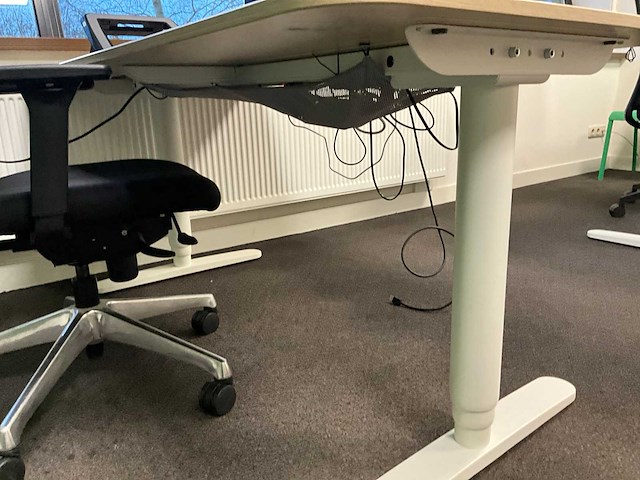 Elektrisch verstelbaar bureau (3x) - afbeelding 10 van  15