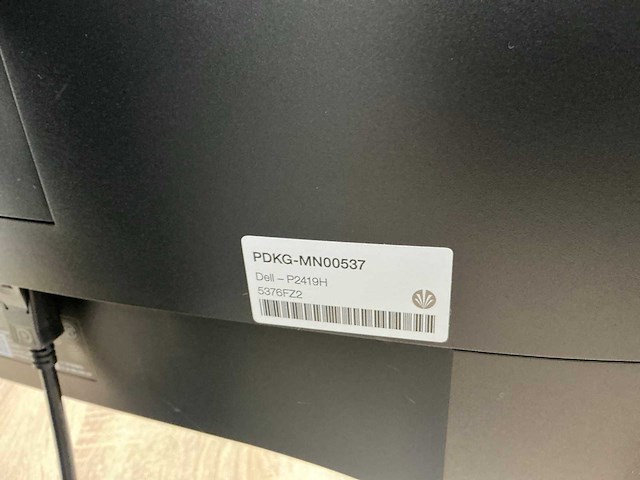 Elektrisch verstelbaar bureau met schermen en usb dock - afbeelding 5 van  7