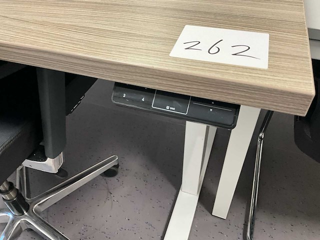 Elektrisch verstelbaar bureau - afbeelding 3 van  5