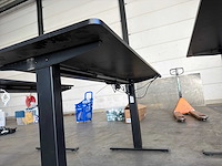 Elektrisch verstelbaar bureau - afbeelding 3 van  6