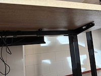 Elektrisch verstelbaar bureau - afbeelding 4 van  5