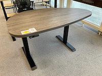 Elektrisch verstelbaar bureau