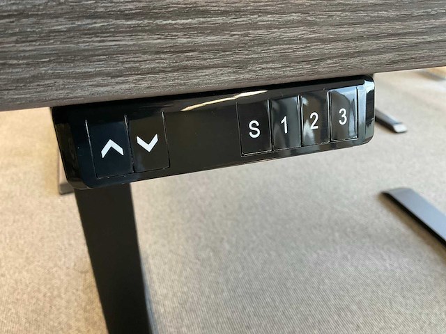 Elektrisch verstelbaar bureau - afbeelding 5 van  5