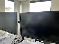 Elektrisch verstelbaar dubbel bureau met 2x bureaustoel en 4 monitoren - afbeelding 3 van  19