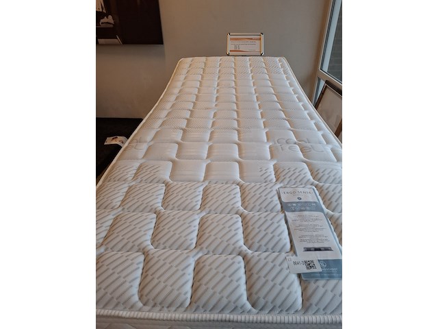 Elektrisch verstelbaar lattenbodem met matras o.a. van landschoot - afbeelding 3 van  14