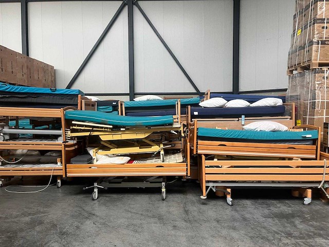 Elektrisch verstelbaar ziekenhuisbed ca100 stuks - afbeelding 5 van  13