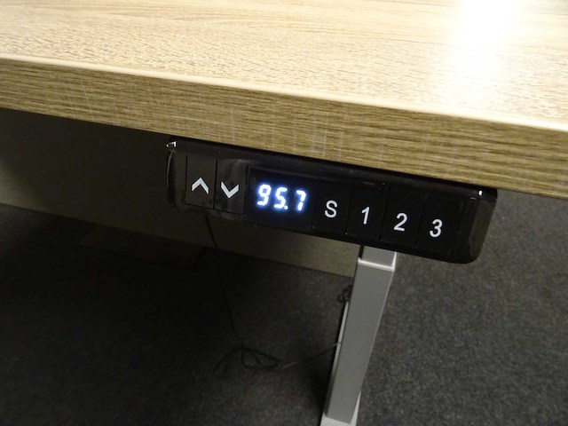 Elektrisch verstelbaar zit/sta bureau - afbeelding 2 van  2