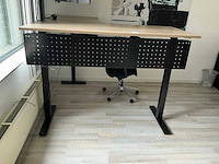 Elektrisch verstelbaarl vormig bureau met stoel kast en ladeblok - afbeelding 2 van  7