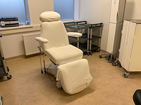 Elektrisch verstelbare behandelstoel - afbeelding 3 van  6