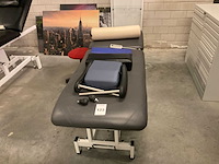 Elektrisch verstelbare behandeltafel - afbeelding 2 van  6