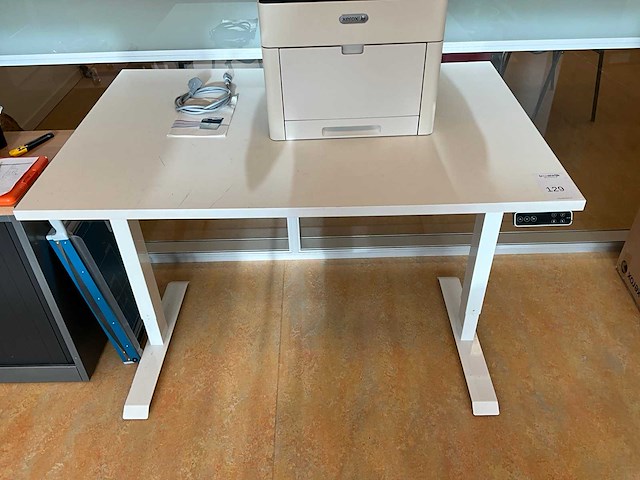 Elektrisch verstelbare bureautafel - afbeelding 2 van  4