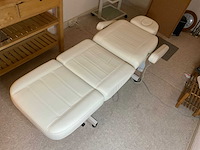 Elektrisch verstelbare massage-/behandelstoel - afbeelding 7 van  13