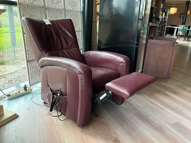 Elektrisch verstelbare stoel met loungestoelen - afbeelding 3 van  9