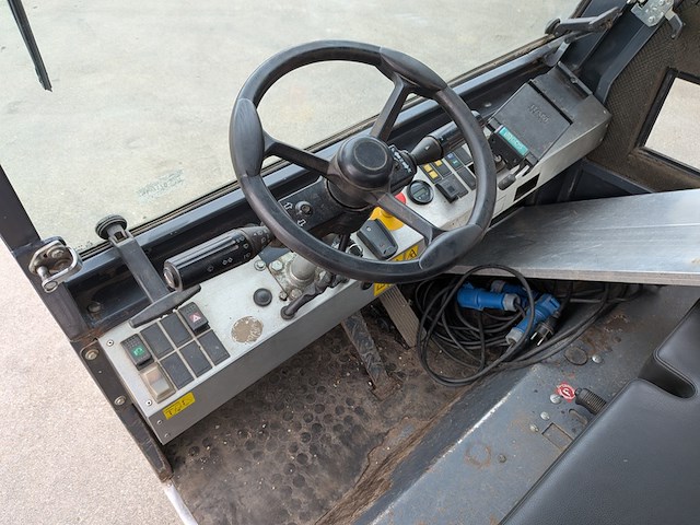 Elektrisch voertuig met kipfunctie, spijkstaal, mk2200 e, 2017 - afbeelding 13 van  26