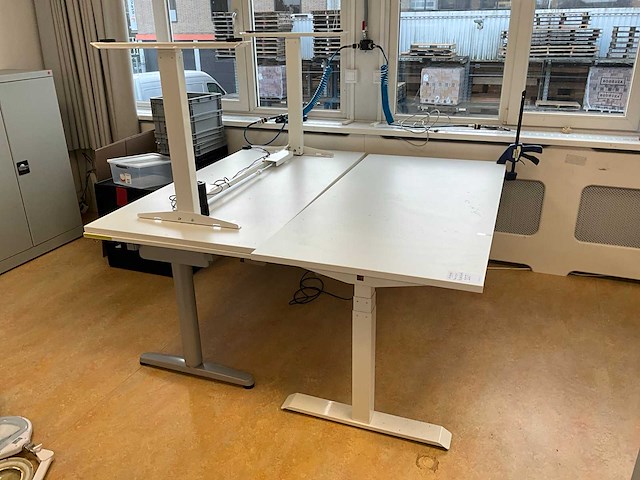 Elektrisch zit-sta bureau (4x) - afbeelding 1 van  10
