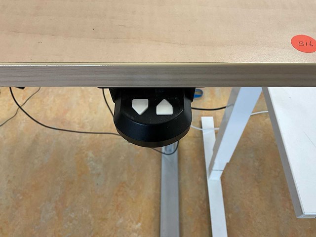 Elektrisch zit-sta bureau (5x) - afbeelding 12 van  15