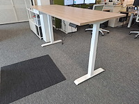 Elektrisch zit-sta bureau - afbeelding 1 van  5