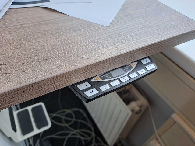 Elektrisch zit-sta bureau - afbeelding 2 van  3